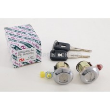 Isuzu NKR NPR NHR 55 58 66 71 / Isuzu Truck ELF / Isuzu Hi-com Hicom '94 - '04 Door Lock with Key